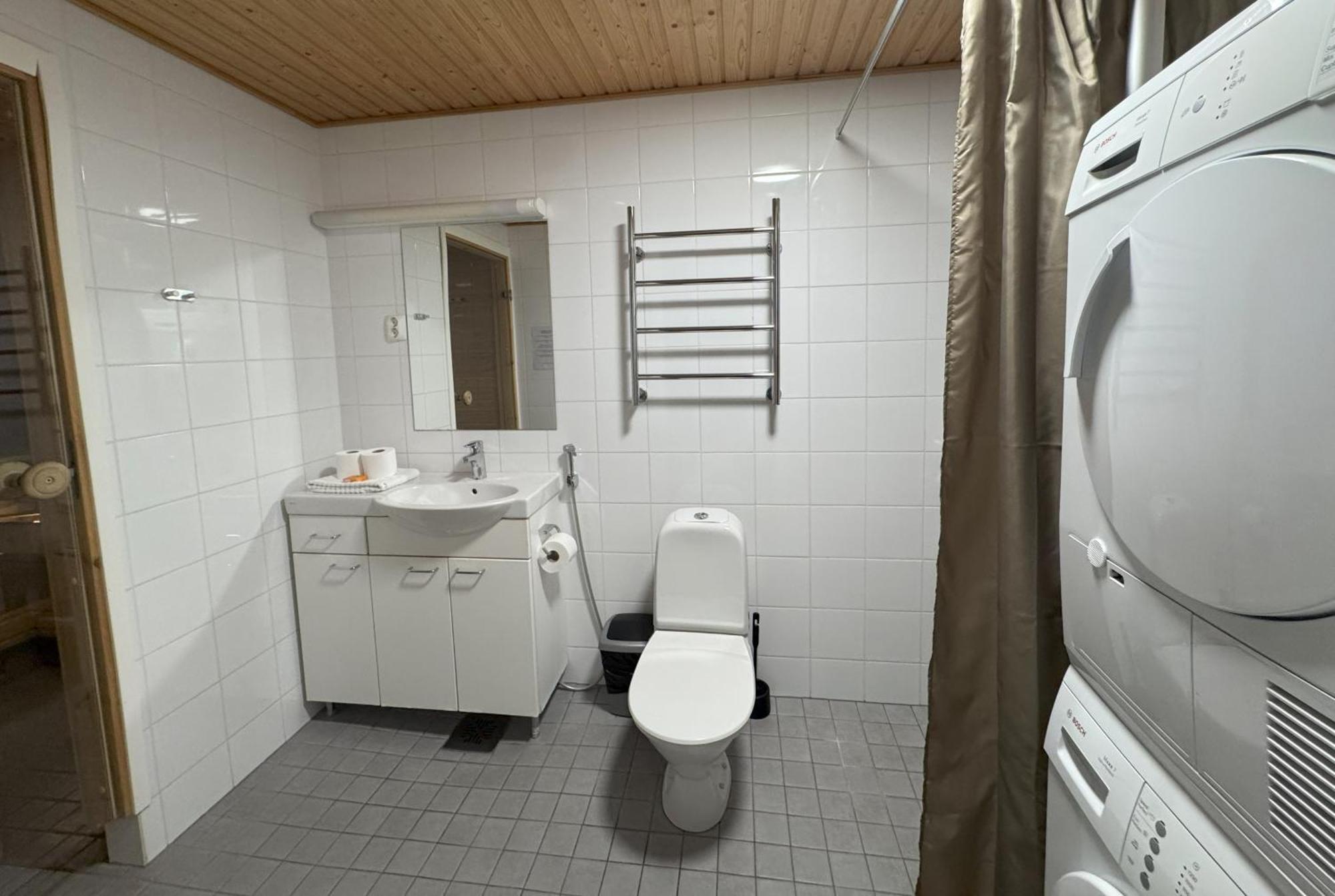 Gella Canalside Apartments With Sauna And Balcony In Address Saukonpaadenranta 4 เฮลซิงกิ ภายนอก รูปภาพ